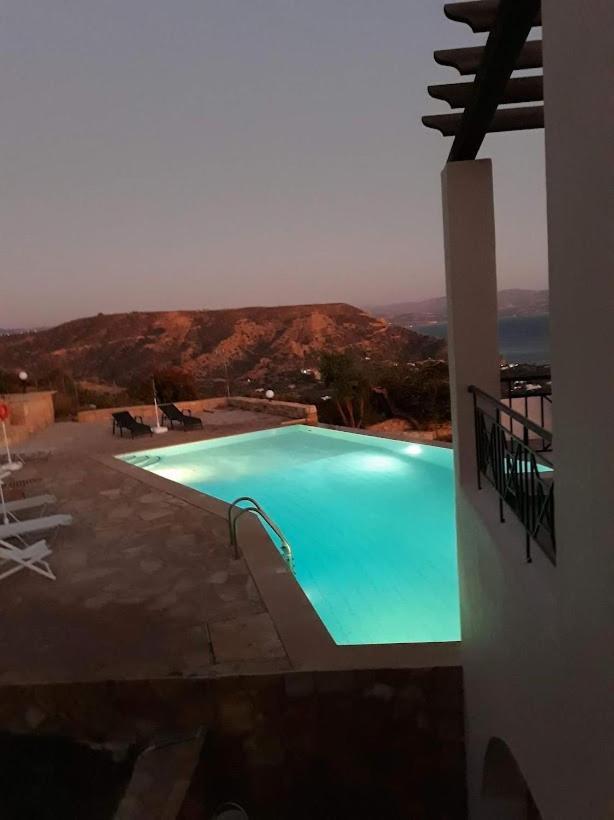 Island Villa Agia Galini  Exterior photo