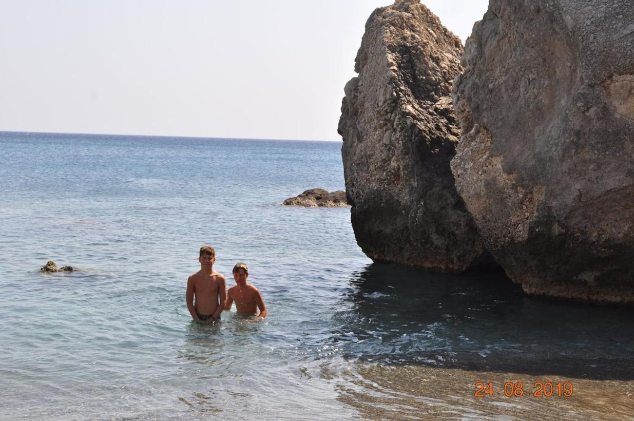 Island Villa Agia Galini  Exterior photo